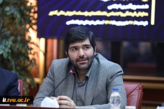 معاون فناوری وزیر علوم مطرح کرد؛
حمایت از پایان‌نامه‌های با قابلیت رسیدن به محصول