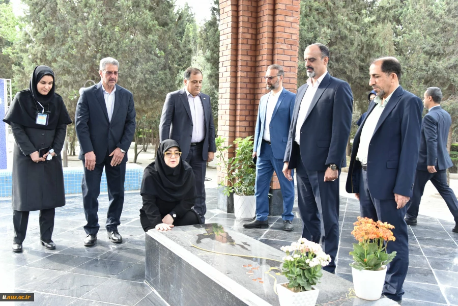 دکتر مهاجرانی، سخنگوی دولت در اجلاس رؤسای دانشکده‌ها و آموزشکده‌‌های دانشگاه ملی مهارت:
در ایجاد مهارت‌ها و توسعه محتوای آموزشی در دانشگاه ملی مهارت، متناسب با رویکردها و ابزارهای نوین، توجه به اقلیم متنوع استان‌ها الزامی است 2
