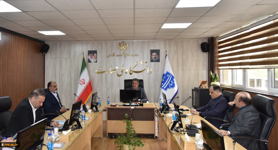 جلسه برخط رئیس دانشگاه ملی مهارت با نماینده‌های کارمندان در استان‌های خراسان رضوی، فارس، گیلان، سمنان و مازندران 2