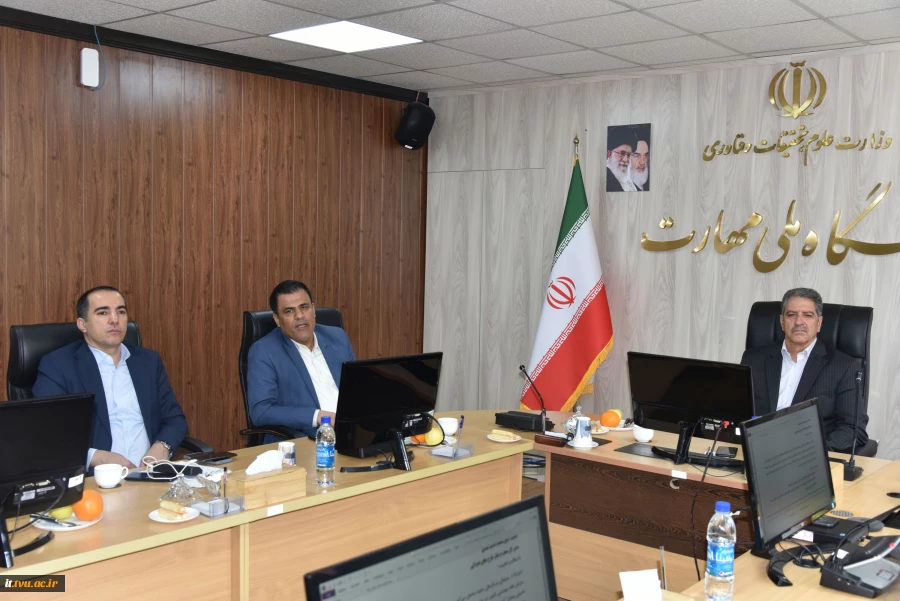 برگزاری جلسه نقش‌آفرینی دانشگاه در بازسازی و تاب‌آوری اجتماعی پس از جنگ تحمیلی رمضان 2